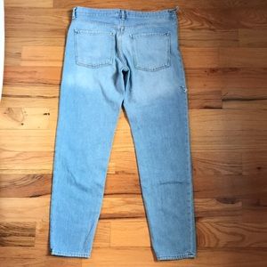 Forever 21 Pants - Forever 21 ripped boyfriend jeans Forever 21 Pants - Forever 21 ripped boyfriend jeans